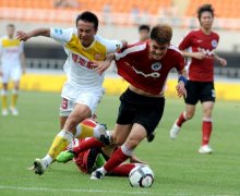 中超官方：陶强龙梅开二度获中超联赛第13轮最佳