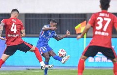 2-1险胜！榜首易主中超豪强征服客场狂揽38分超越